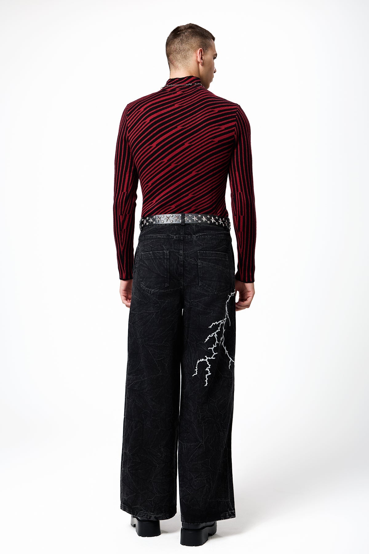 Urban Outlaw Embroidery Straight Jeans
